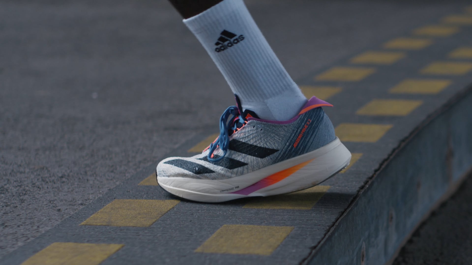adidas_-_adizero_prime_x_strung_6sec (2160p)