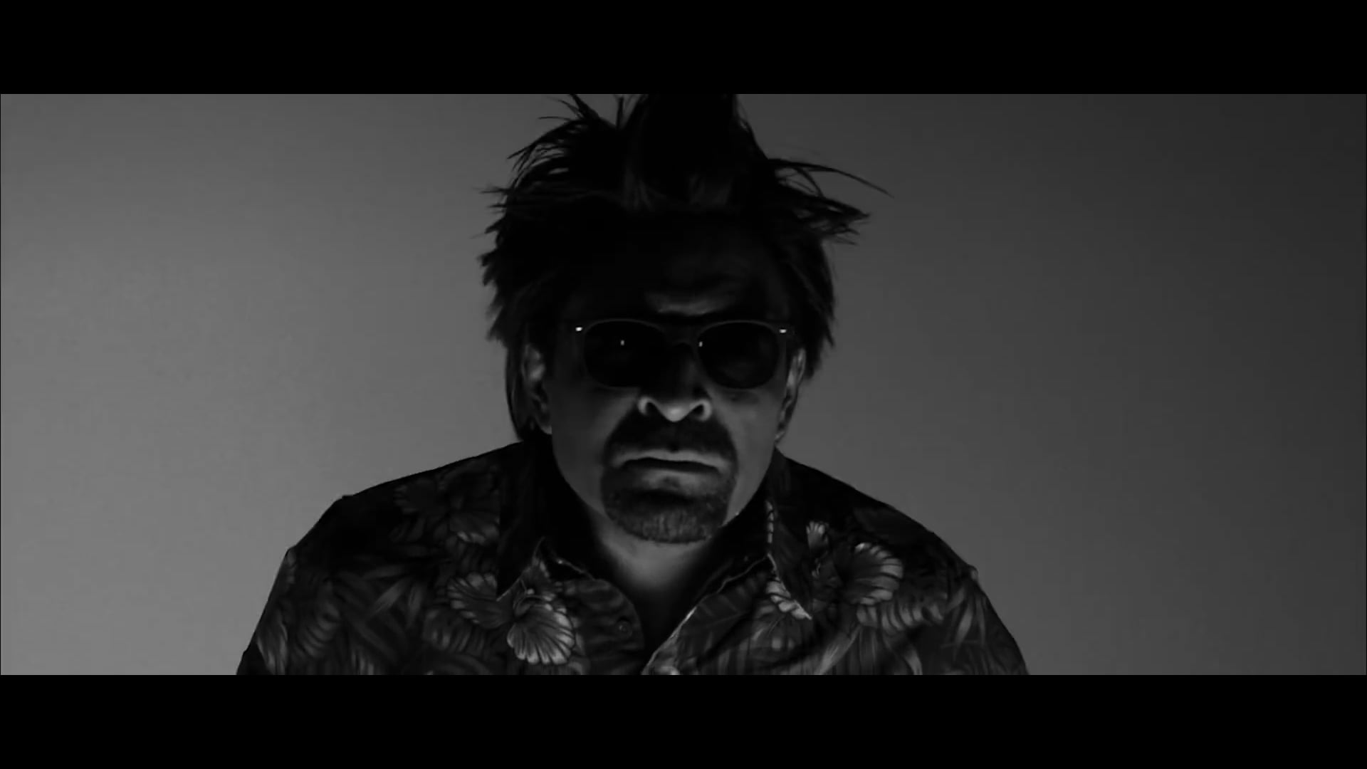 Frauenarzt & Taktlo$$_-_vorhang_auf_3_(feat._mc_bogy__corus86__justus) (1080p)