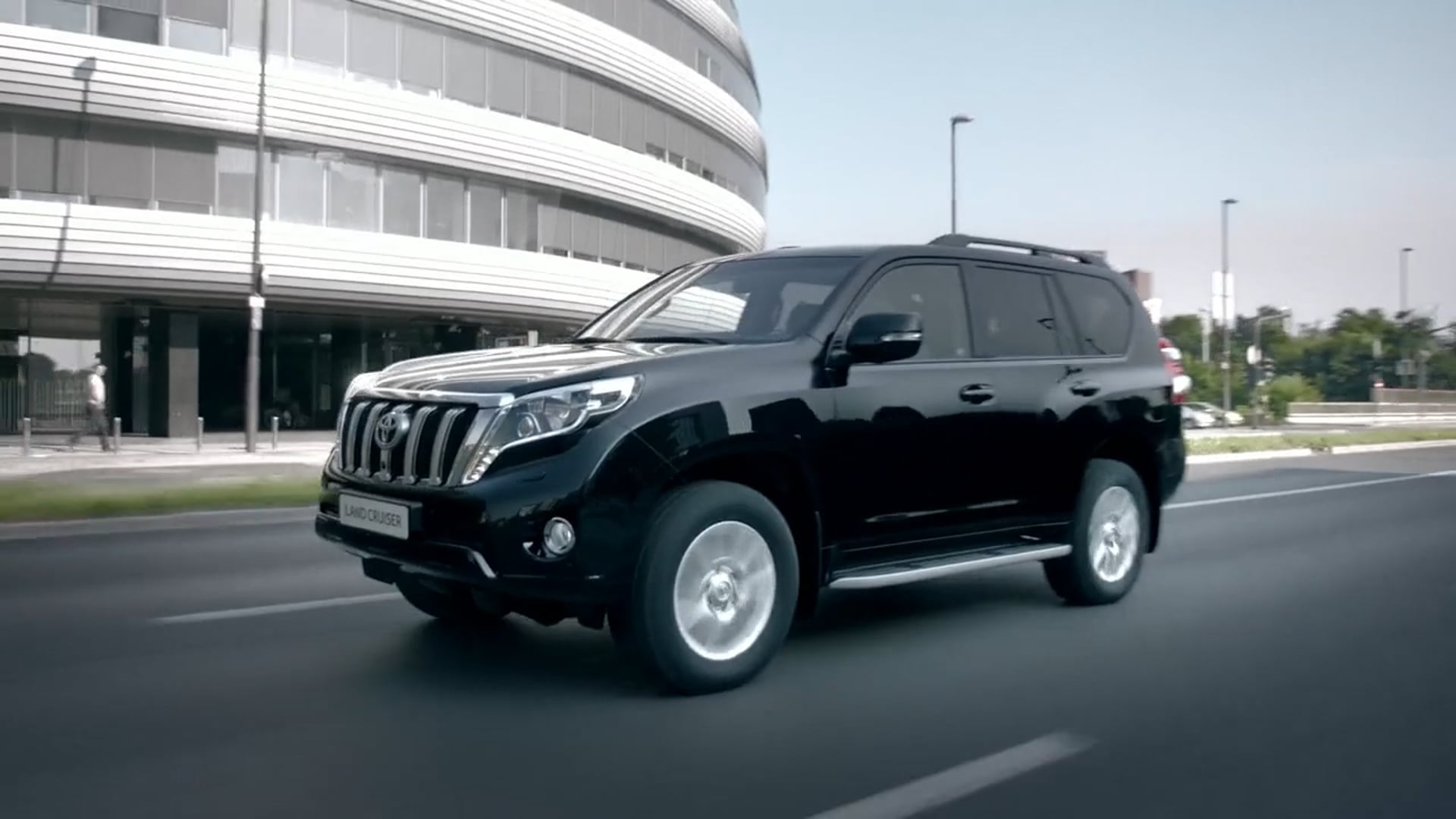 Toyota_Landcruiser_tvc_dc (720p)