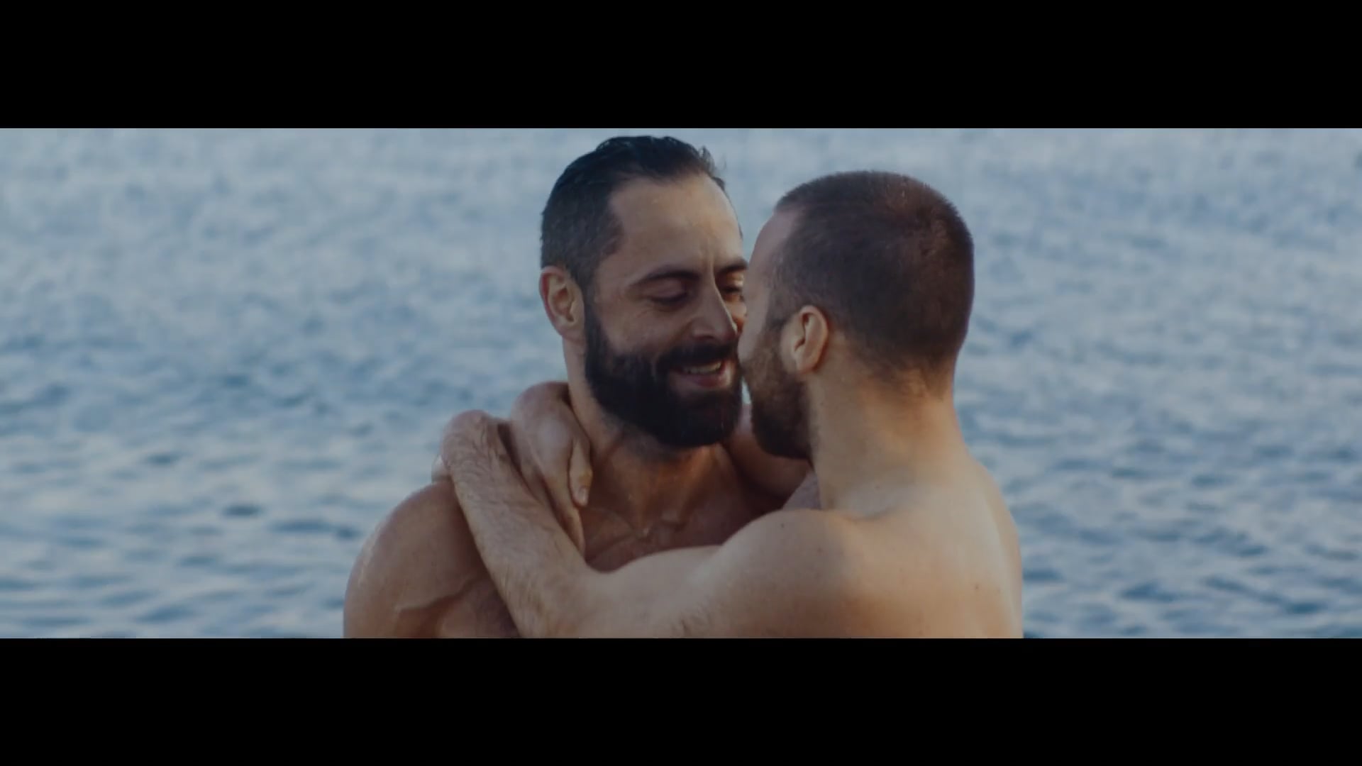TUI – Gay