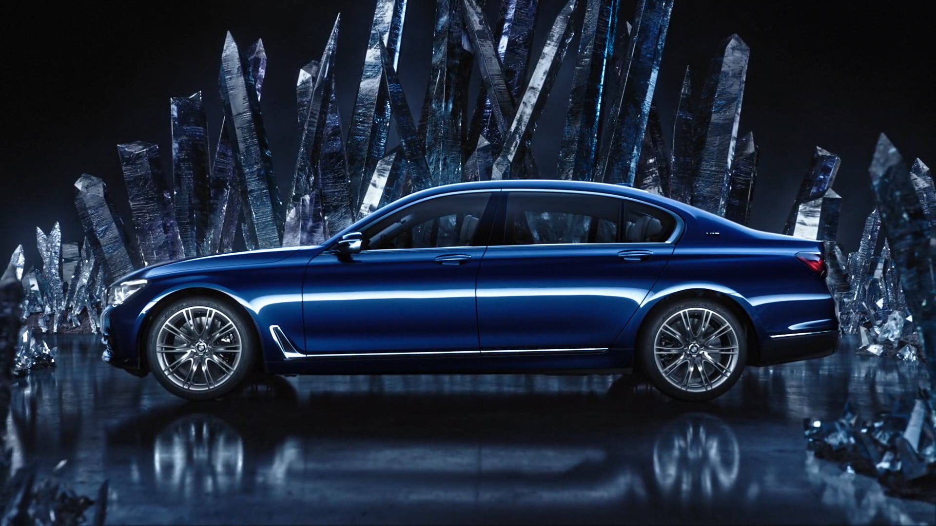 DC_The_Art_Of_BMW_7er_02-BLUE_ENG