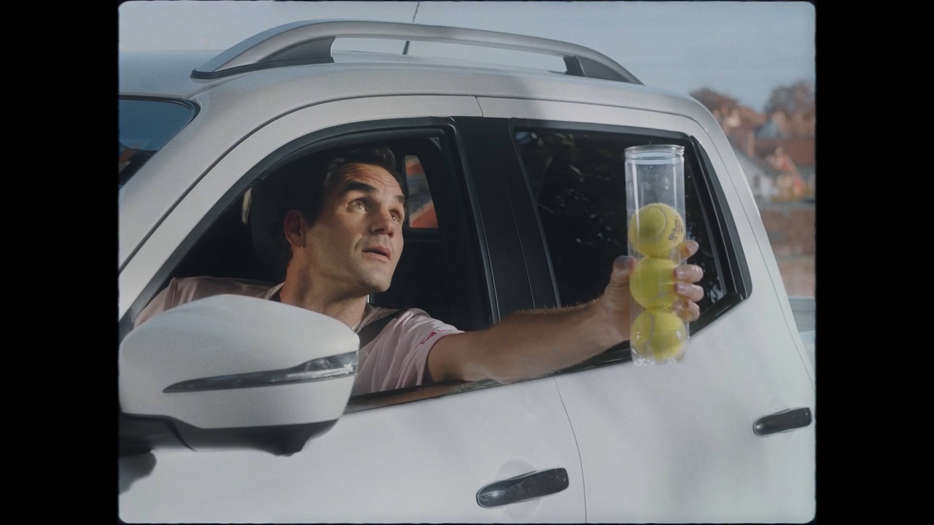 Mercedes Benz – X-Class feat. Roger Federer