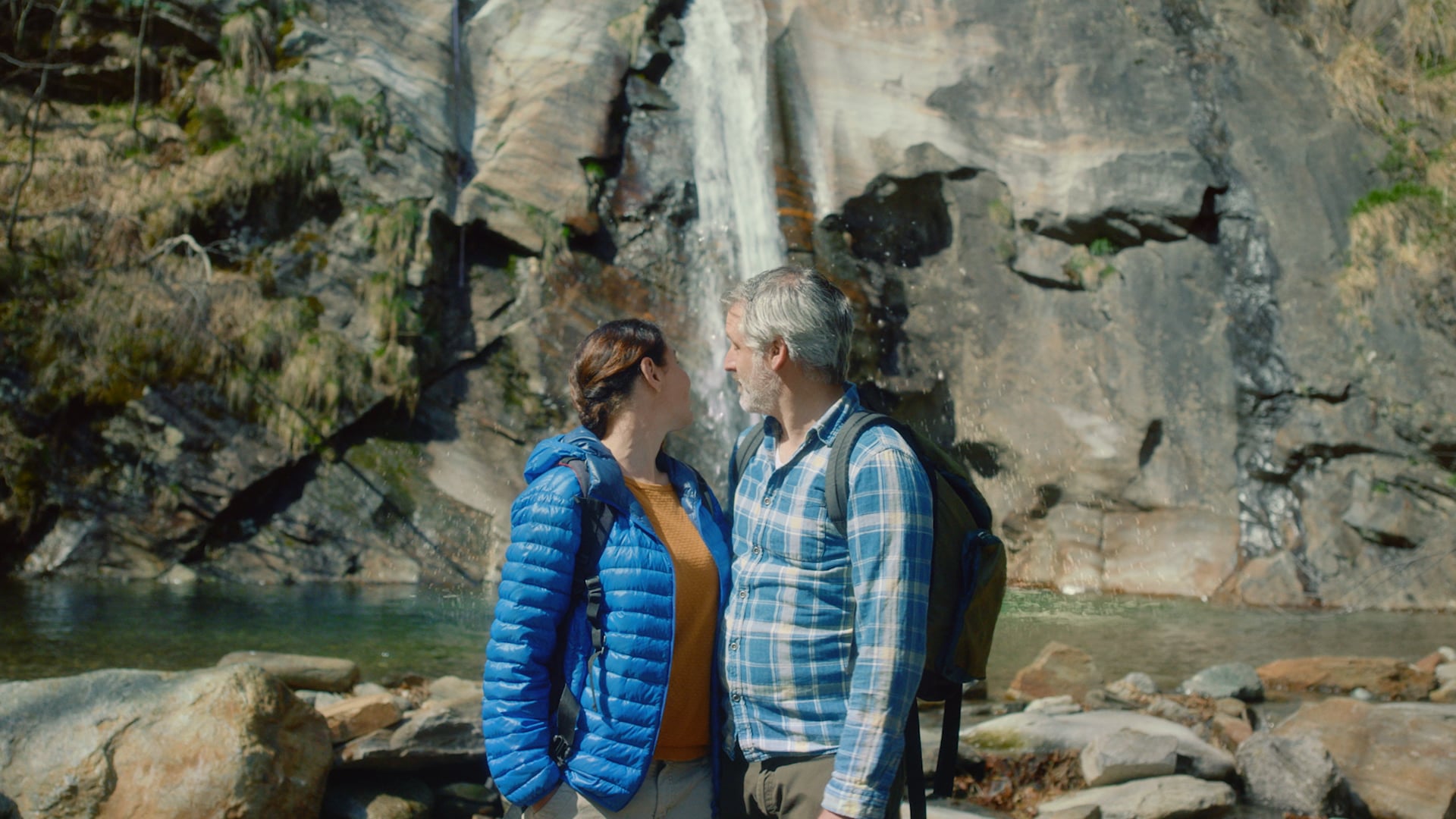 GRAUBUENDEN_NATURMETROPOLE_WASSERFALL