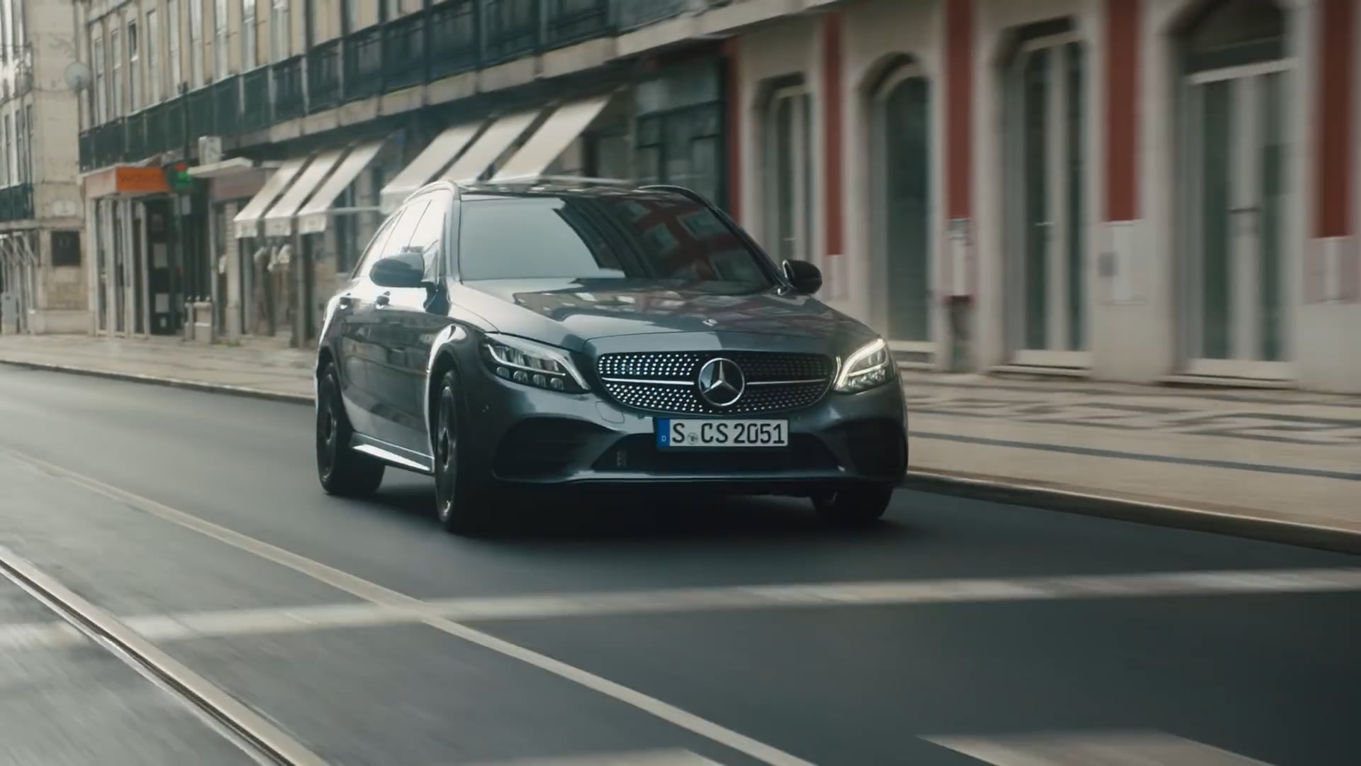 Mercedes-Benz C-Class Estate (2019) Never Stop Improving  (30s)