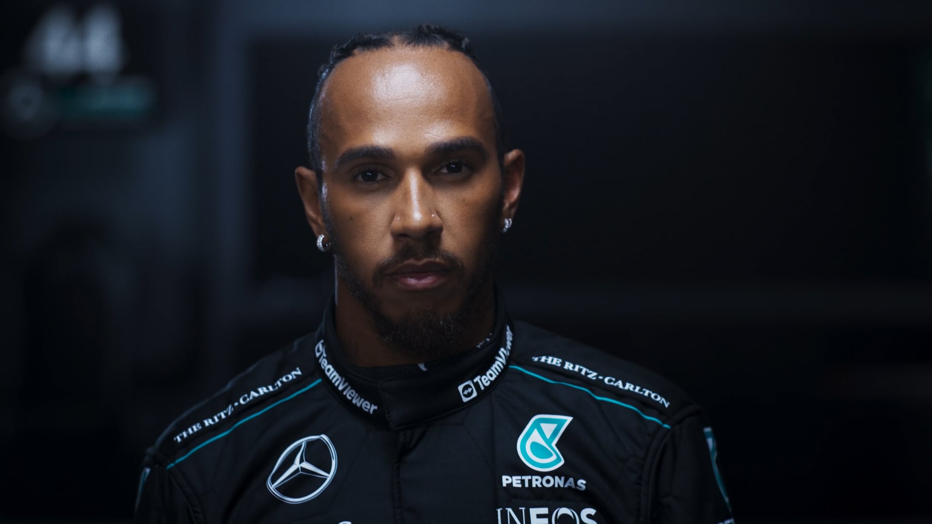 amd_driven_to_advance_feat._lewis_hamilton (2160p)