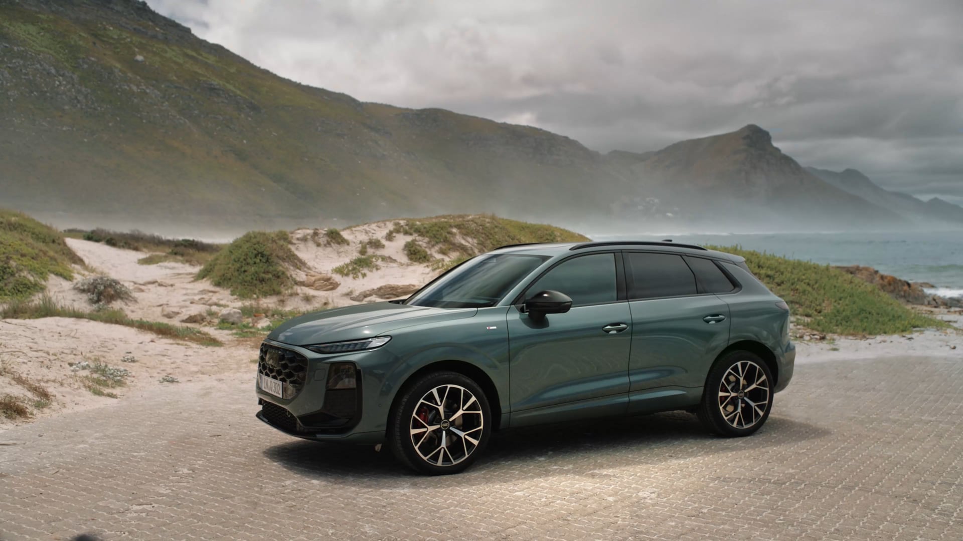 Audi Q3 SUV VFP – Selfie (39s)
