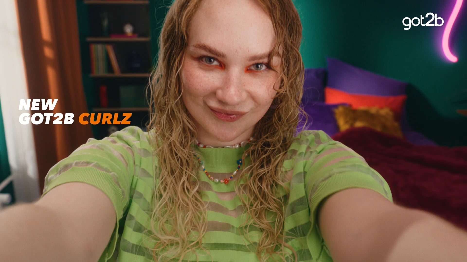 Got2b_STY Got2b Curlz B 26_YouTube_OLV_AdLike_16x9_15s_Forallhairtypes_Variant2_JellyTwistedMist_251126job08MO7D_Global_V1